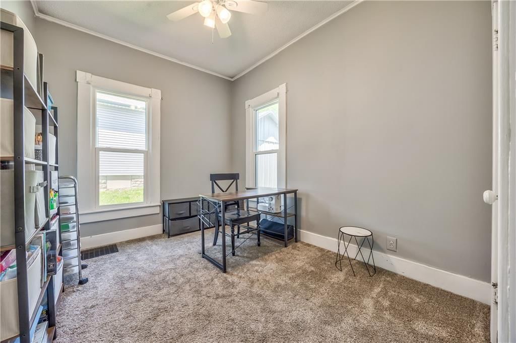 110 E Osage Street — photo 19