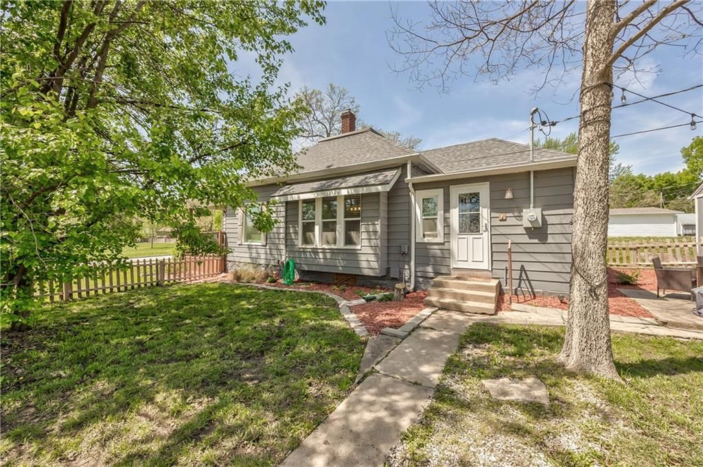 110 E Osage Street — photo 3