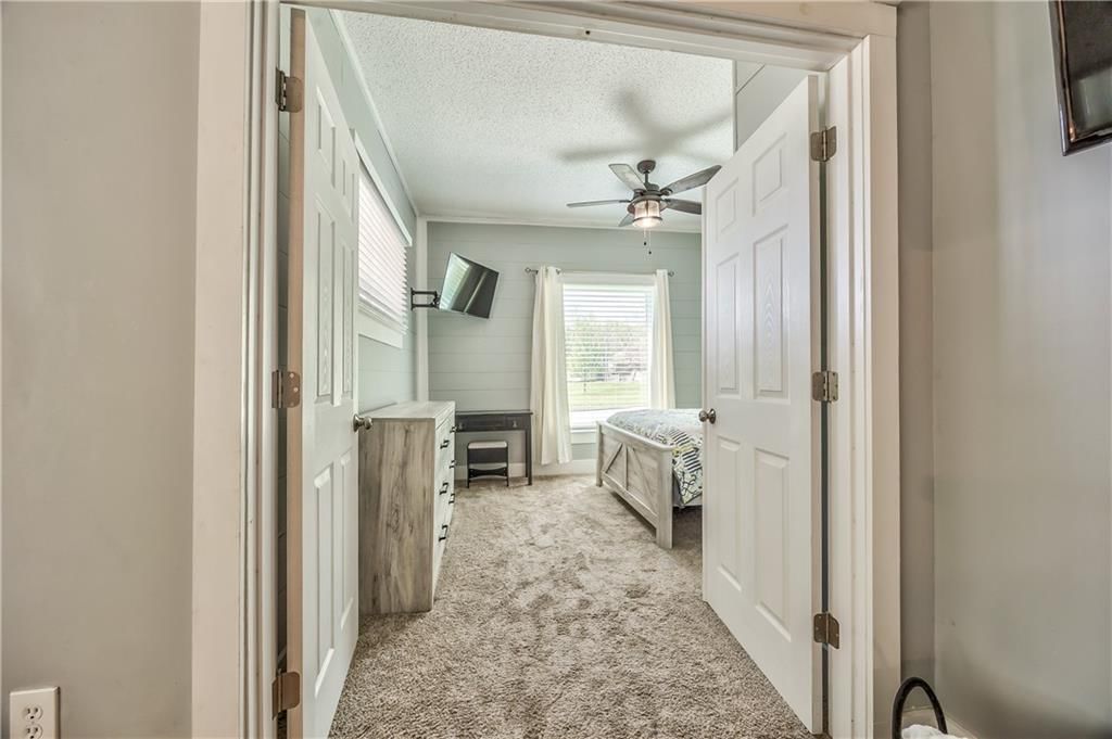 110 E Osage Street — photo 21