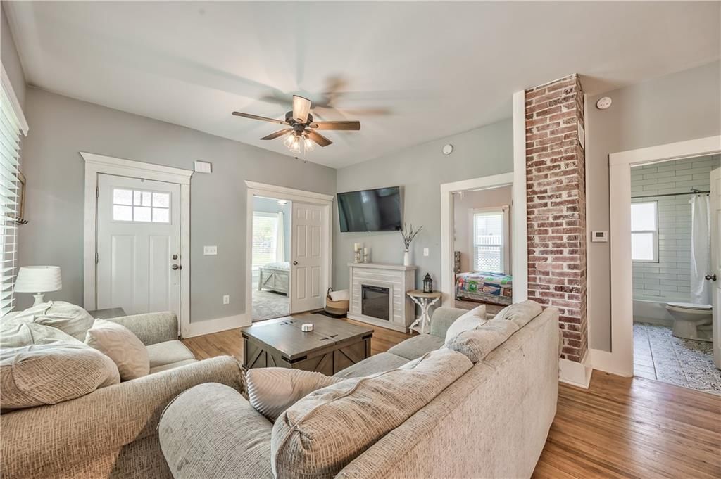 110 E Osage Street — photo 24