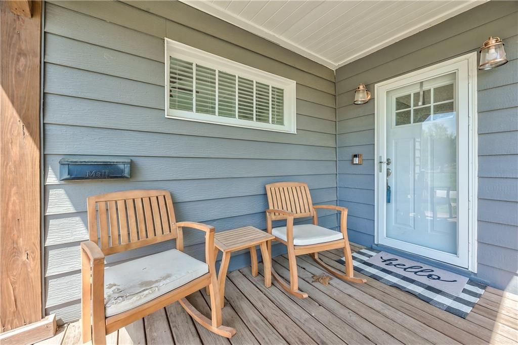 110 E Osage Street — photo 29