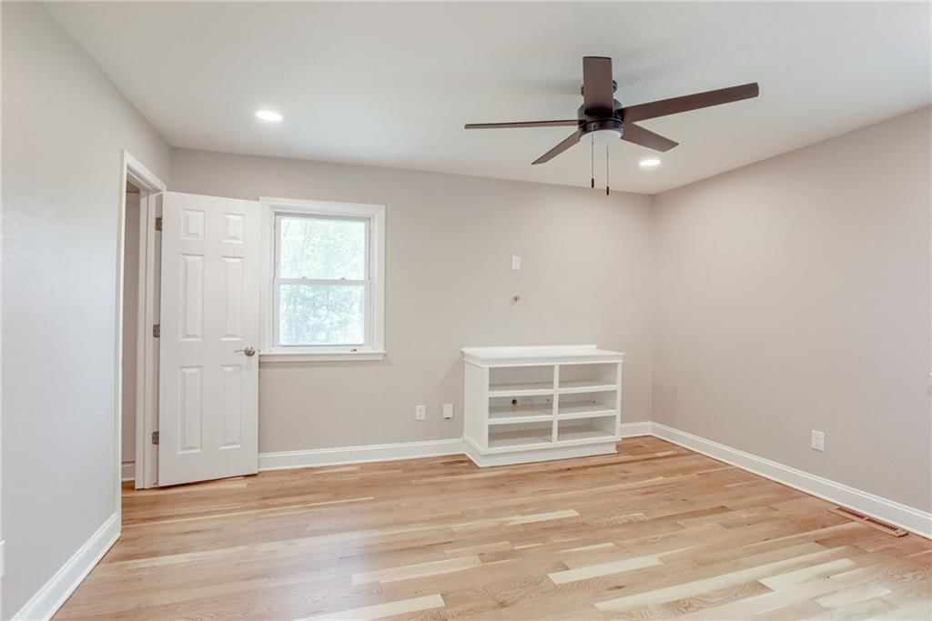119 Nashua Road — photo 16