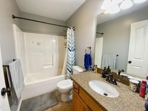 915 W 8th Avenue — photo 12