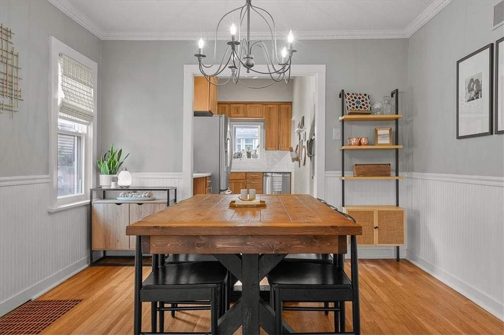 325 E 69th Terrace — photo 9