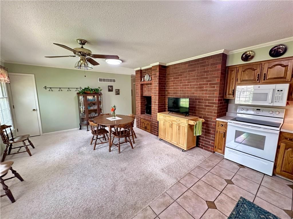 64 Walnut Way — photo 13