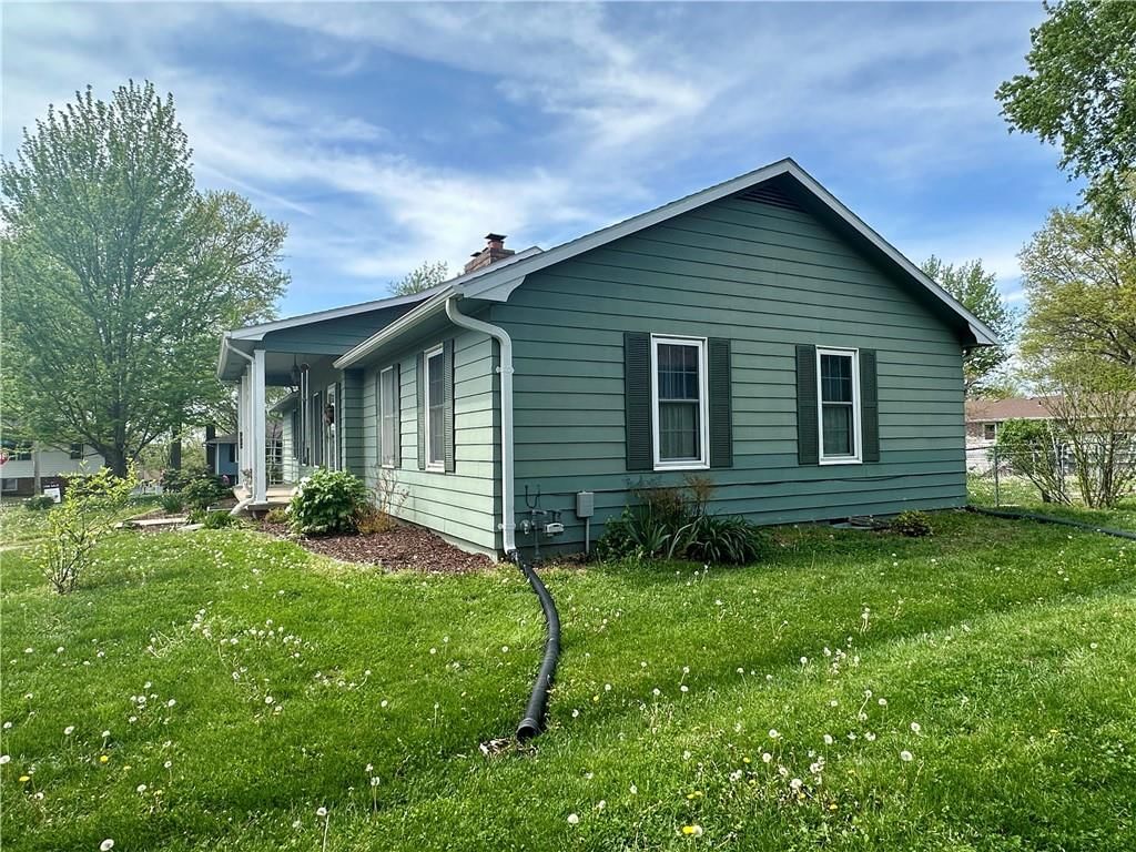 64 Walnut Way — photo 3