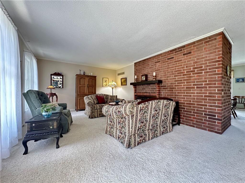 64 Walnut Way — photo 7