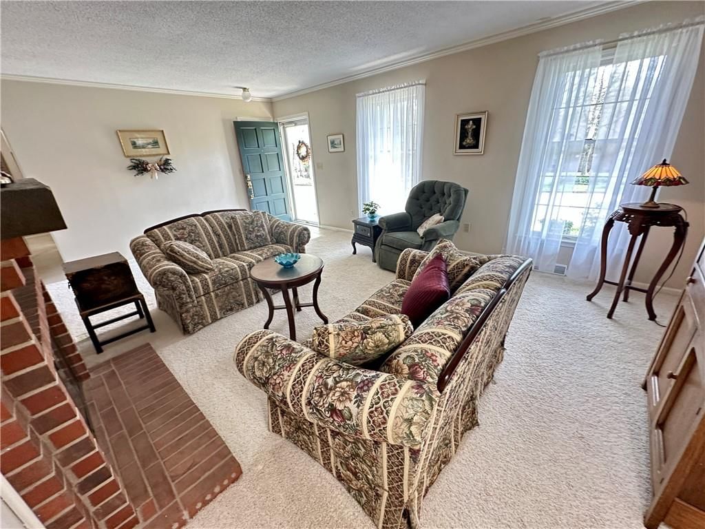 64 Walnut Way — photo 8