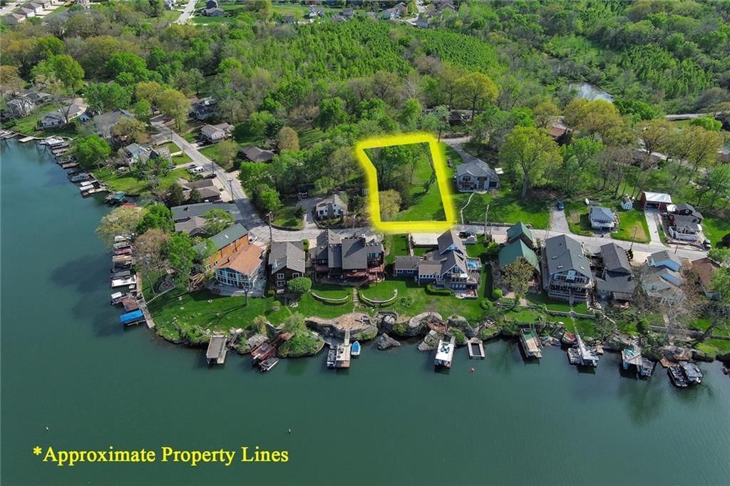 148 Beach Drive, Lake Tapawingo, MO