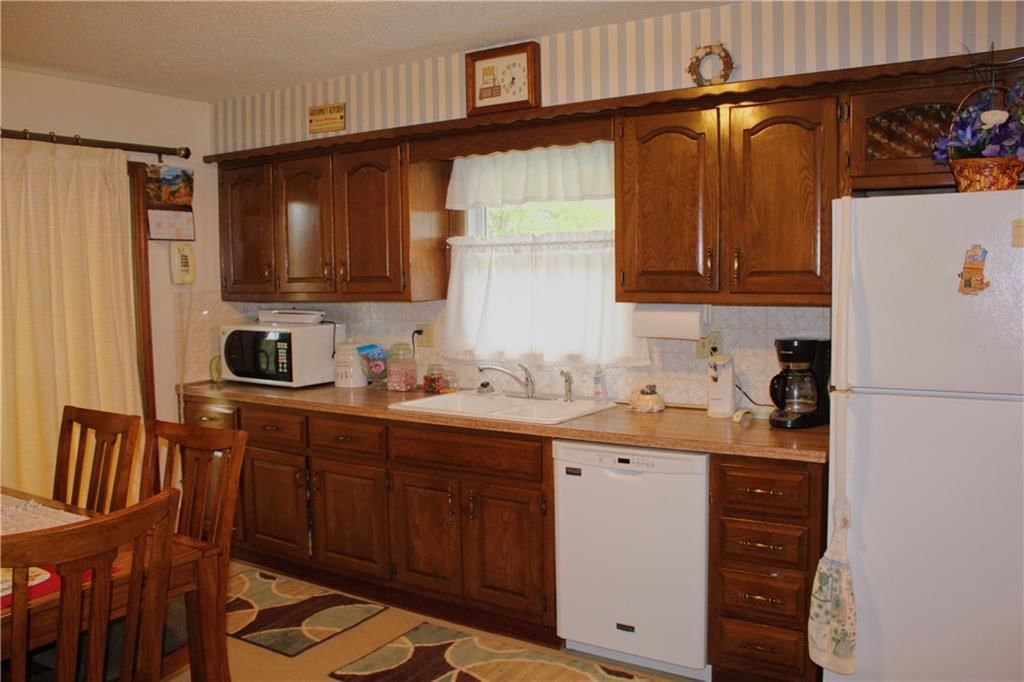 16511 Mckinley Street — photo 9