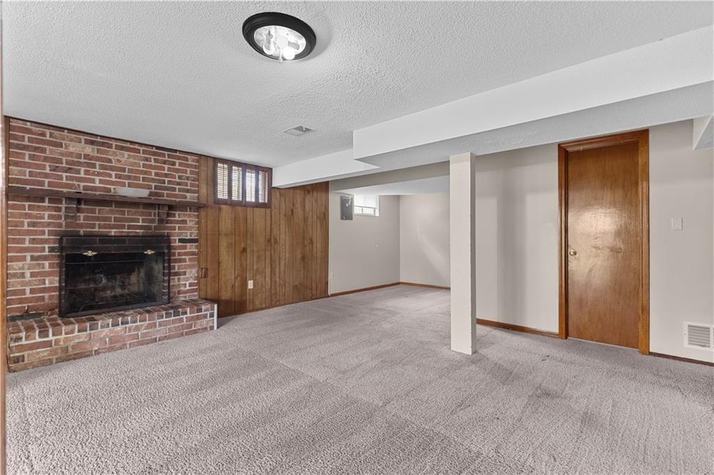20108 E Blue Mills Court — photo 15