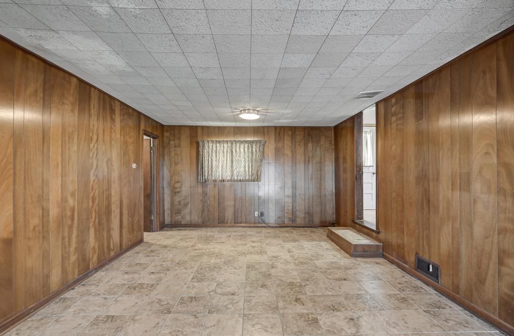 2147 S Main Street — photo 13