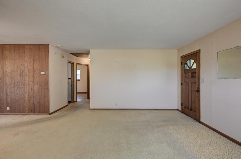 2147 S Main Street — photo 4