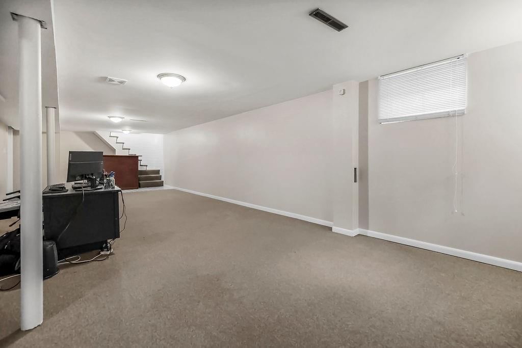 8512 Riggs Street — photo 20