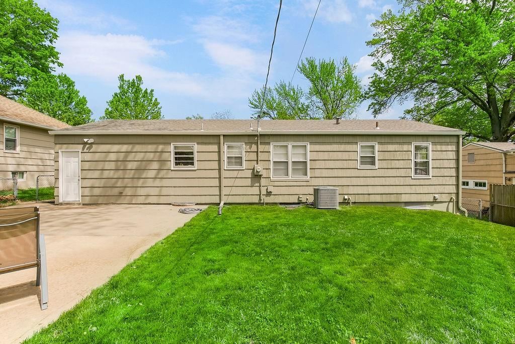 8512 Riggs Street — photo 25
