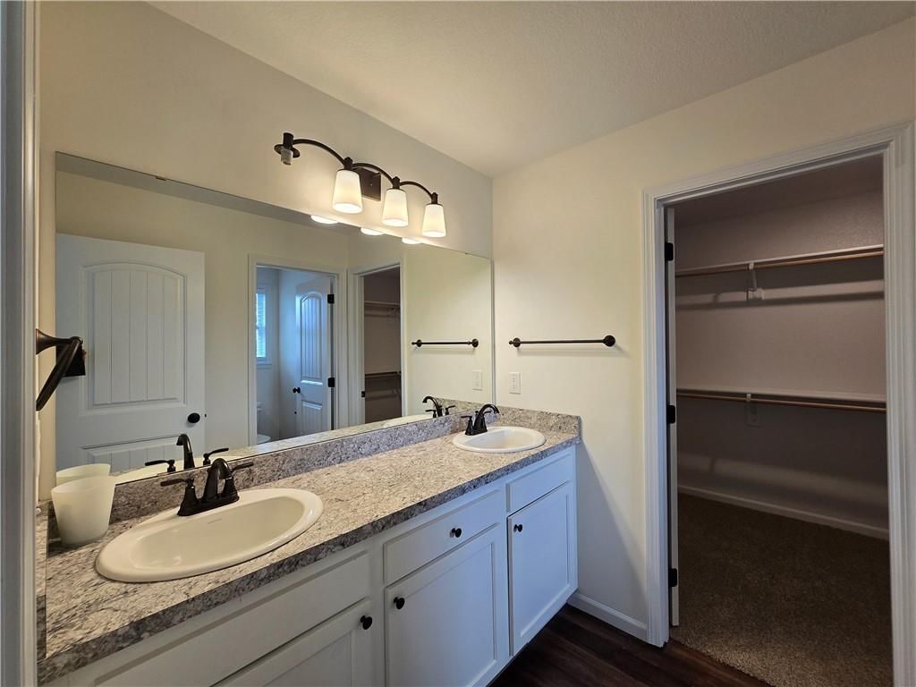 1608 Bluestem Drive — photo 13