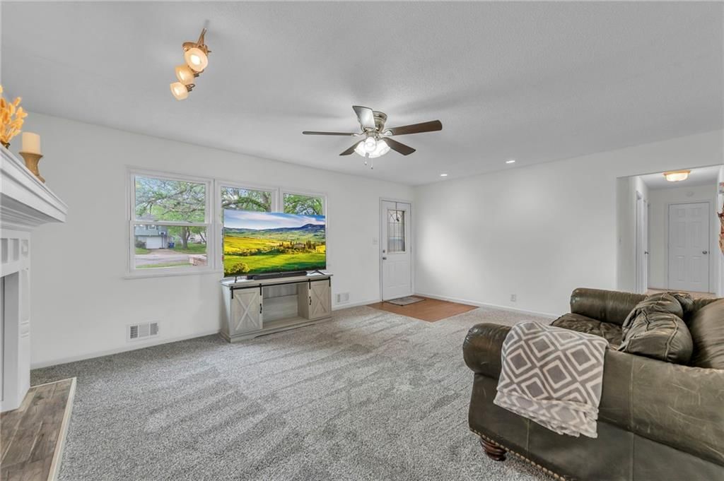 1610 NE Northaven Drive — photo 8