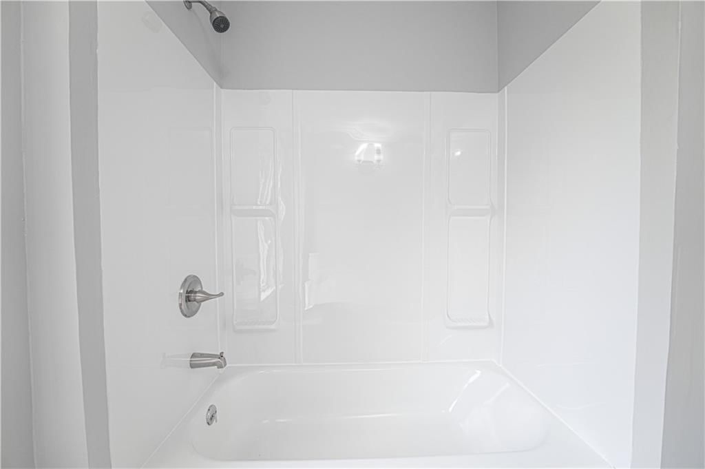 951 S Redman Avenue — photo 32