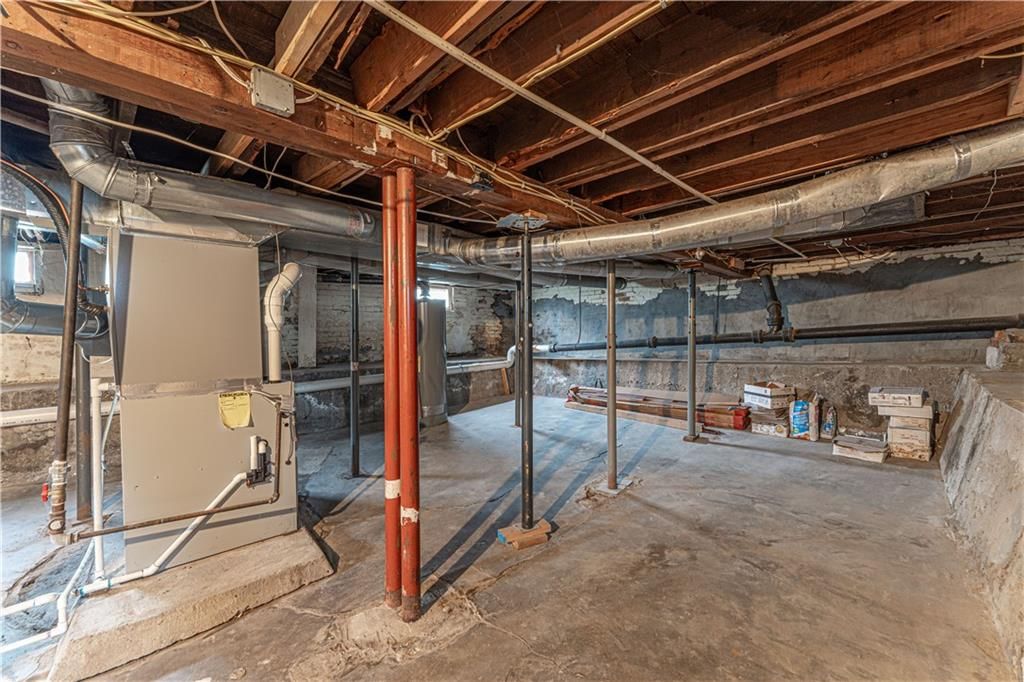 951 S Redman Avenue — photo 35