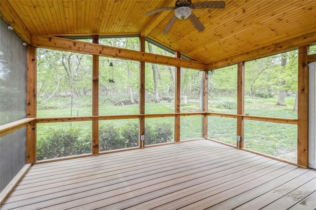 129 Wood Glen Lane — photo 16