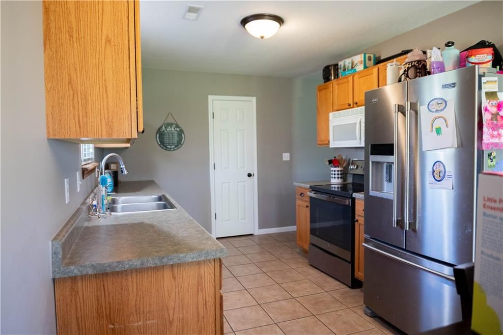 610 Watts Street — photo 10