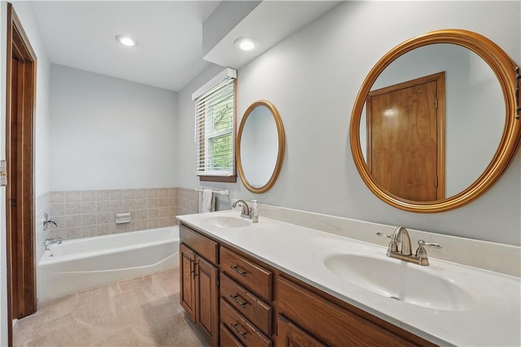 13807 W 81st Terrace — photo 18