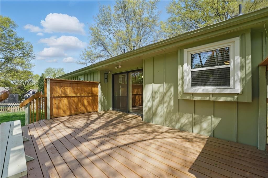 13807 W 81st Terrace — photo 29
