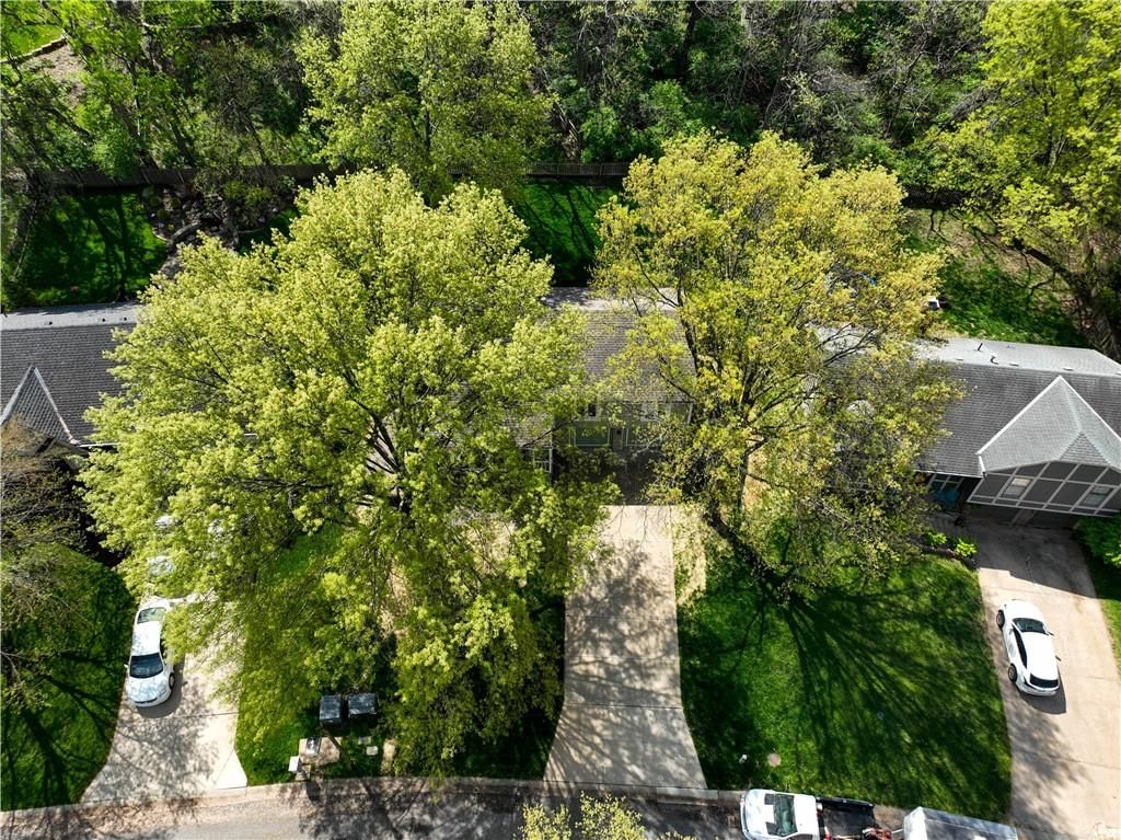 13807 W 81st Terrace — photo 34