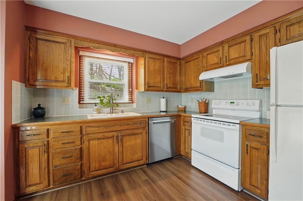 13807 W 81st Terrace — photo 9