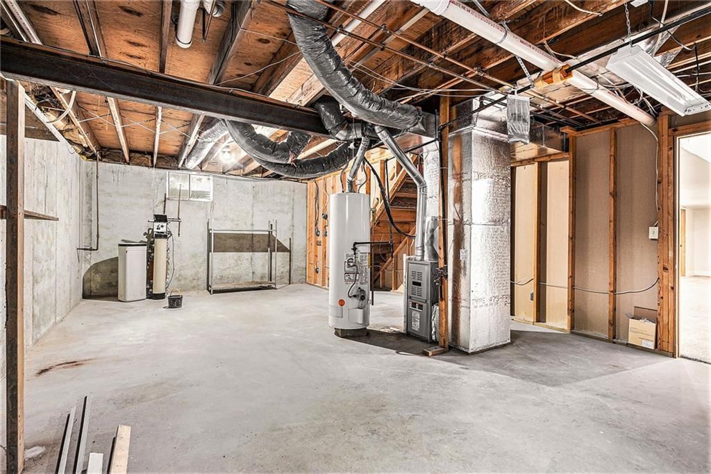 205 E 7th Street — photo 23