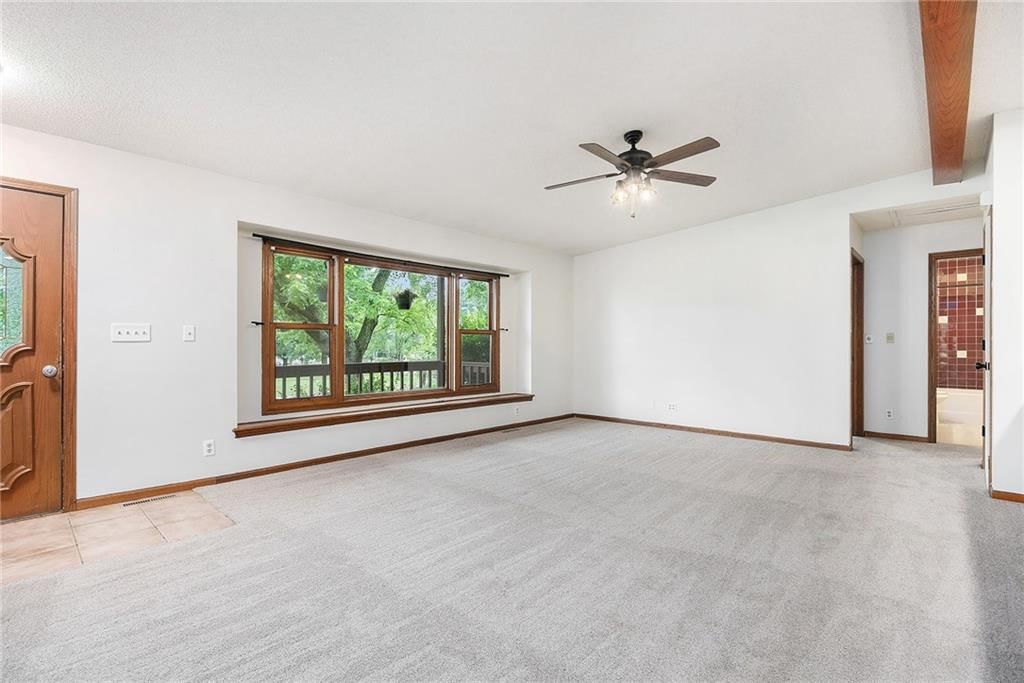 205 E 7th Street — photo 10