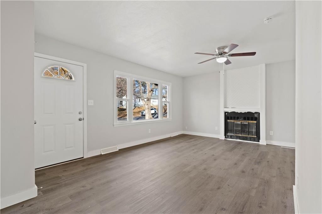 8605 Spring Valley Road — photo 3