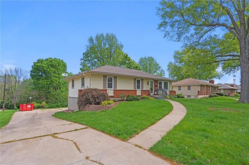 816 NE Swann Road — photo 41