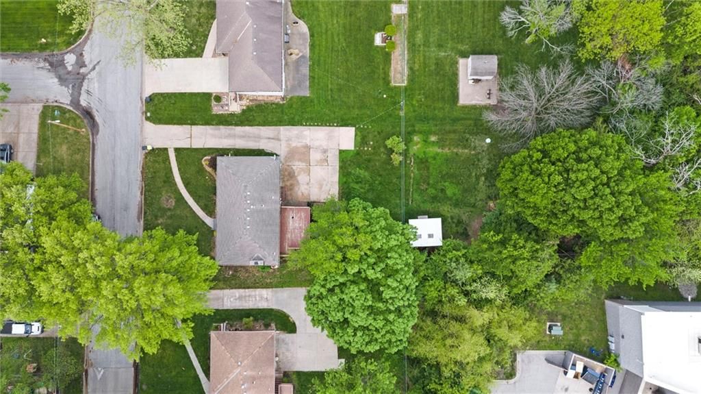 816 NE Swann Road — photo 44