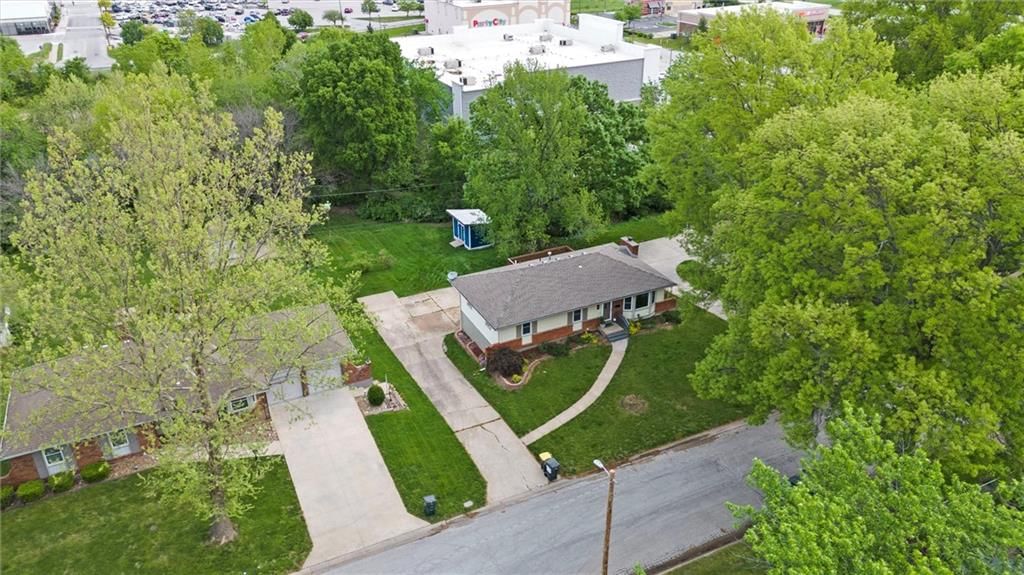 816 NE Swann Road — photo 6