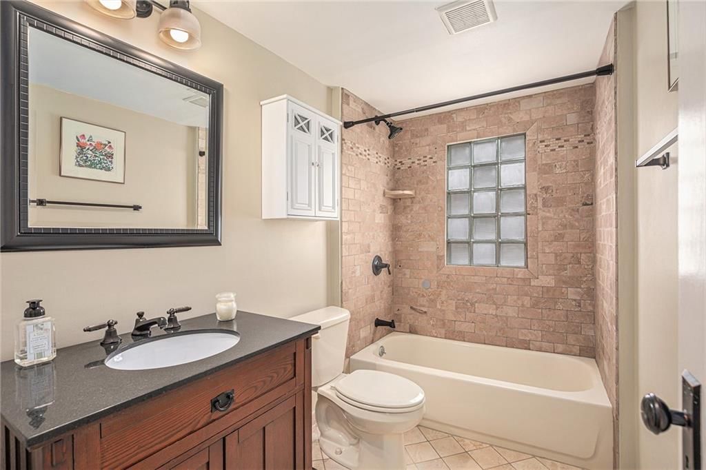 1264 W 71st Terrace — photo 30