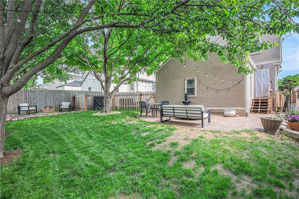1264 W 71st Terrace — photo 36