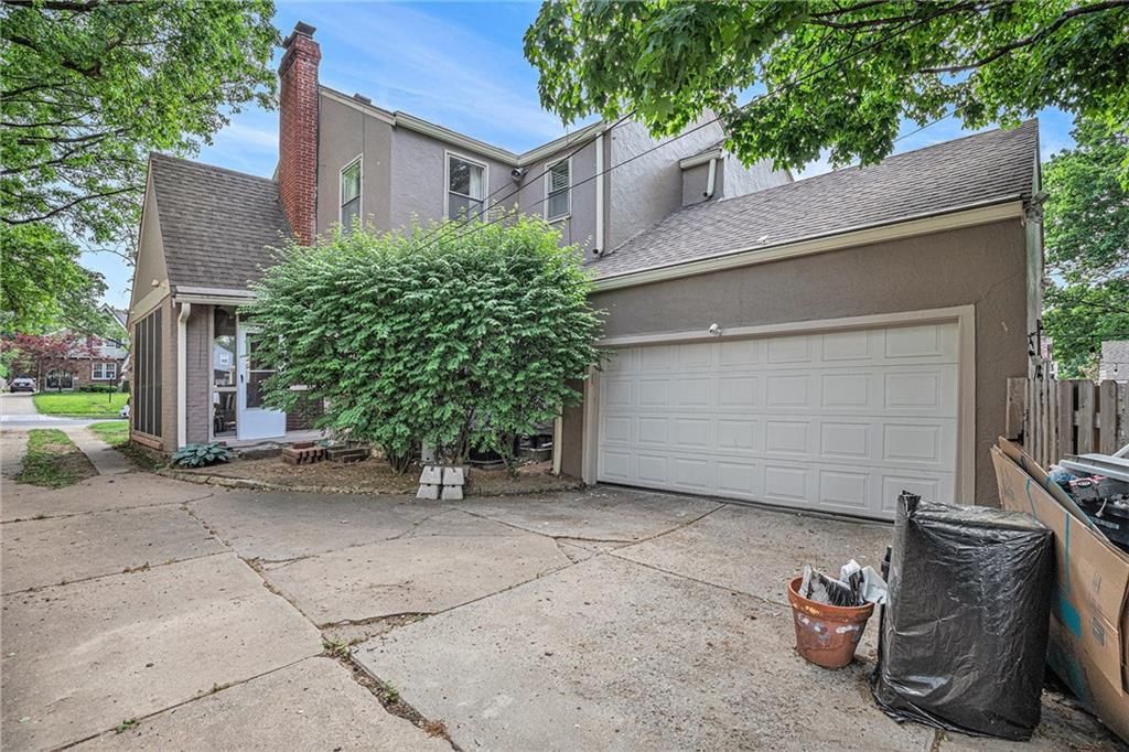 1264 W 71st Terrace — photo 37