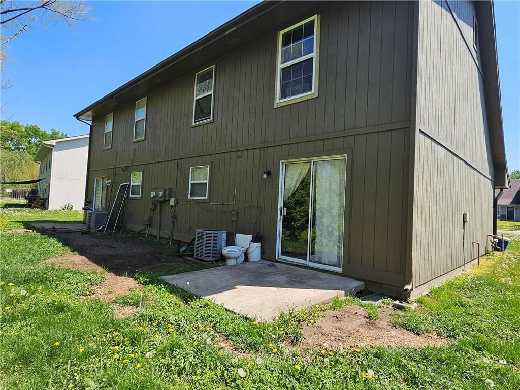 448 Spring Avenue — photo 14