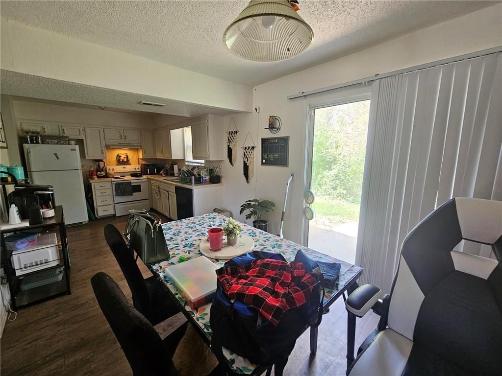 448 Spring Avenue — photo 9