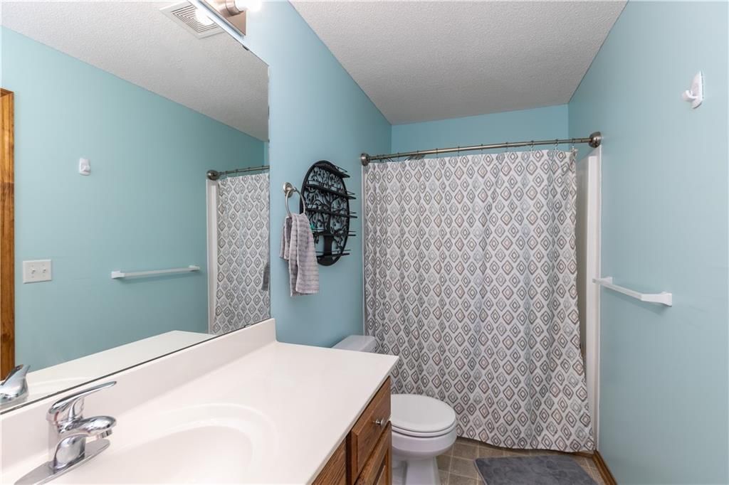 906 W 7TH Avenue — photo 10