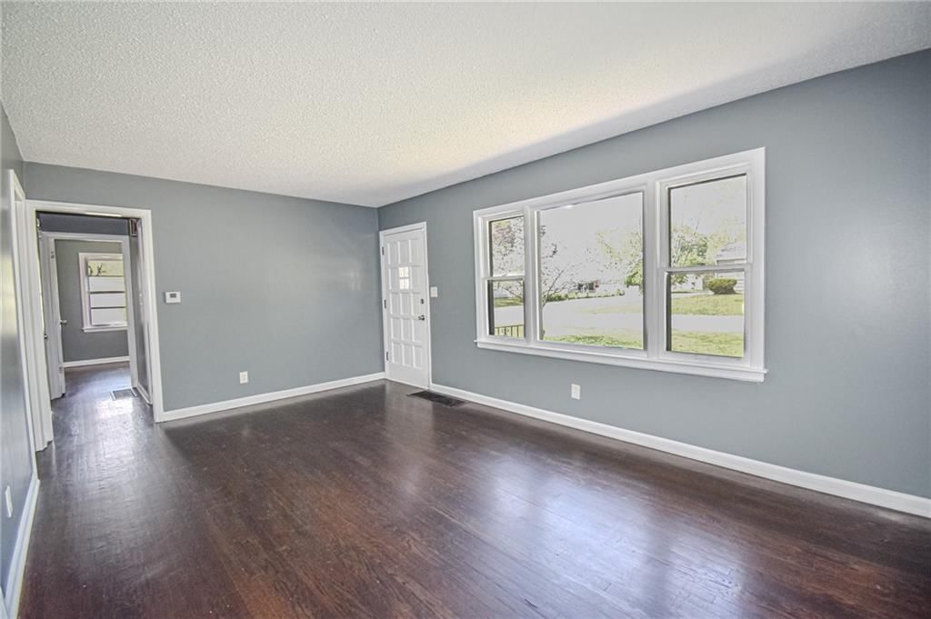 9109 Richards Drive — photo 3