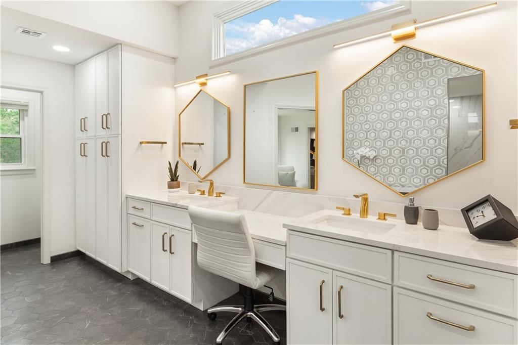4134 NE Hampstead Drive — photo 38