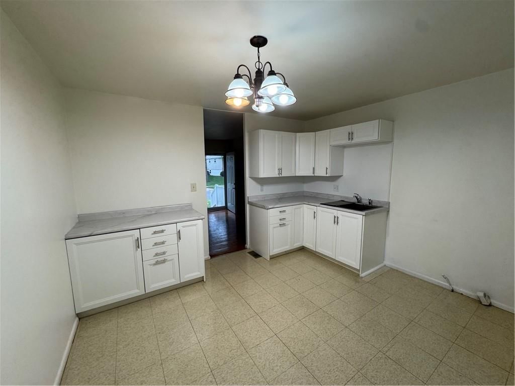 2605 Meadow Trail — photo 4