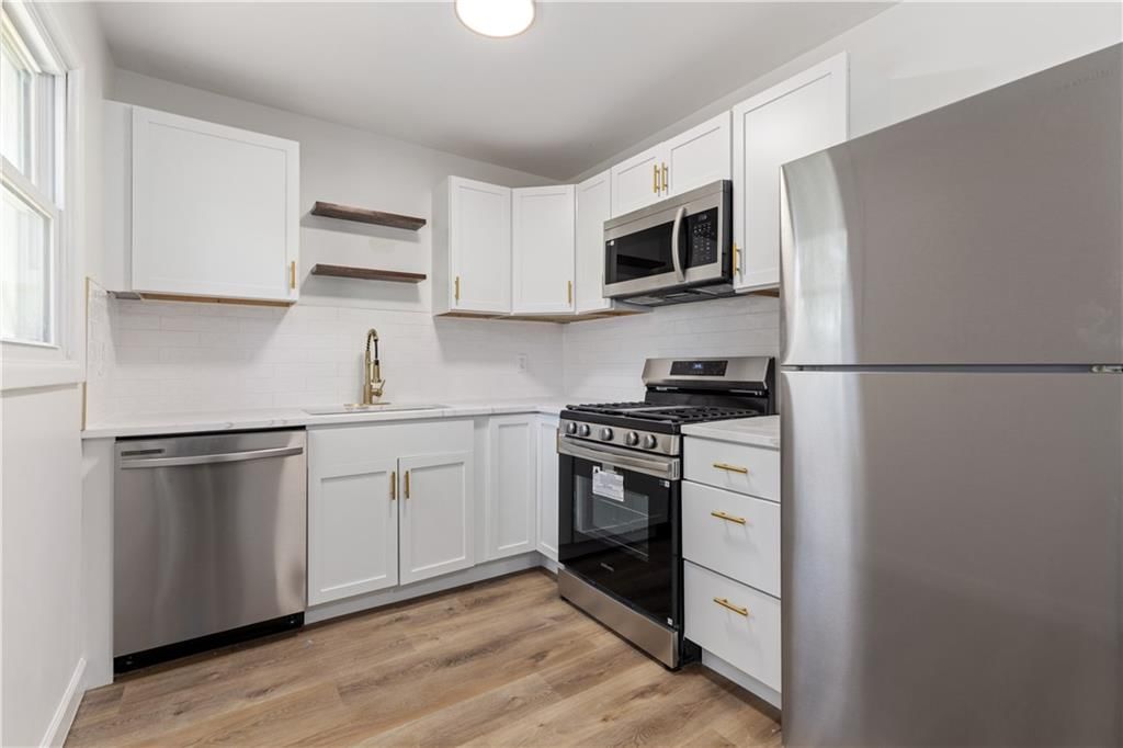 3935 E 47th Terrace — photo 12