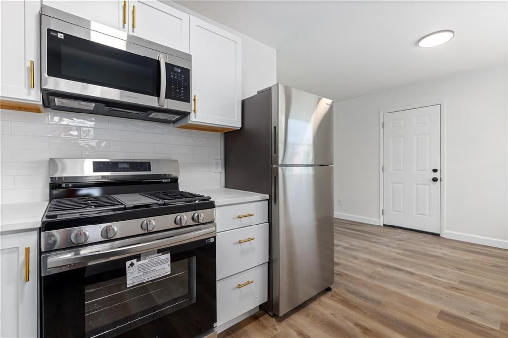 3935 E 47th Terrace — photo 13