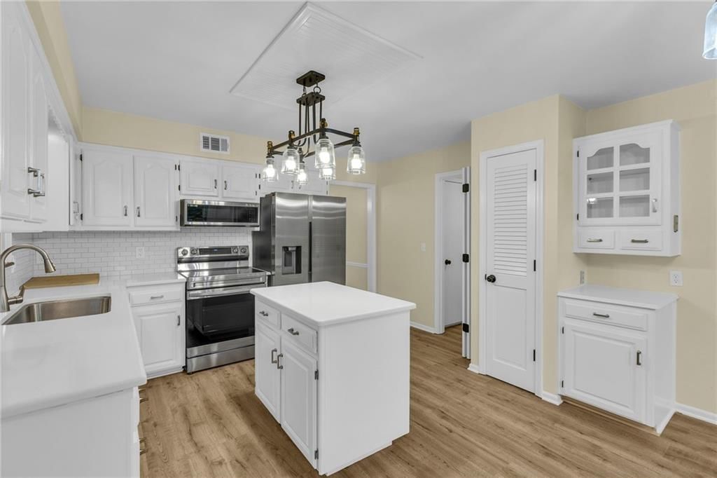 11409 W 106th Street — photo 13