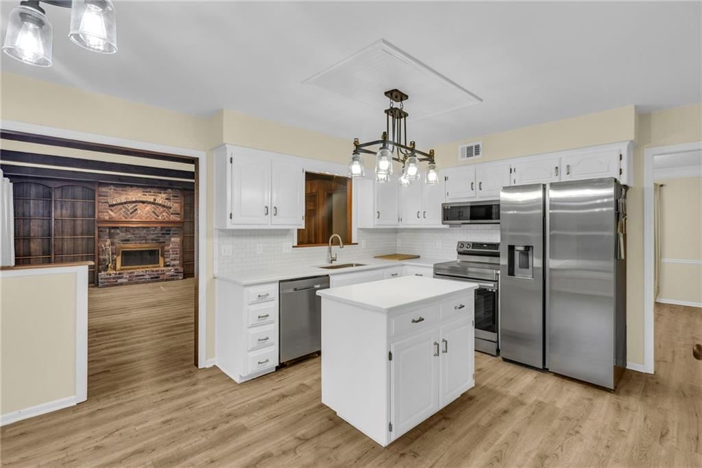 11409 W 106th Street — photo 15