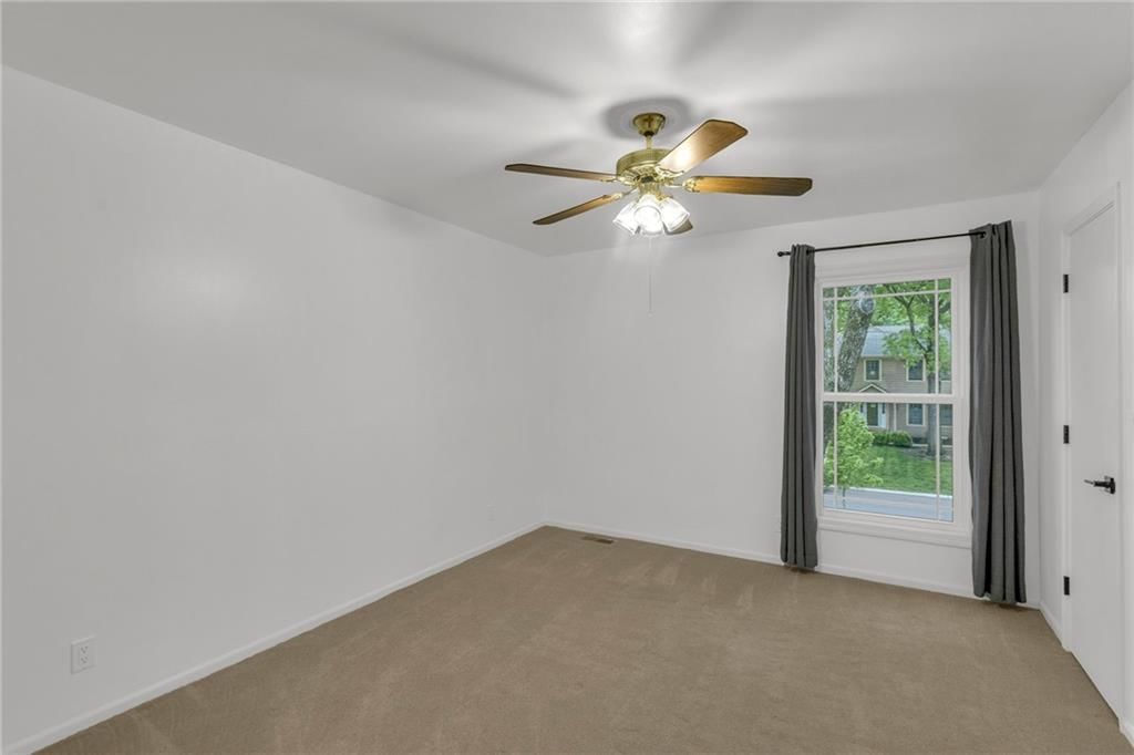 11409 W 106th Street — photo 27