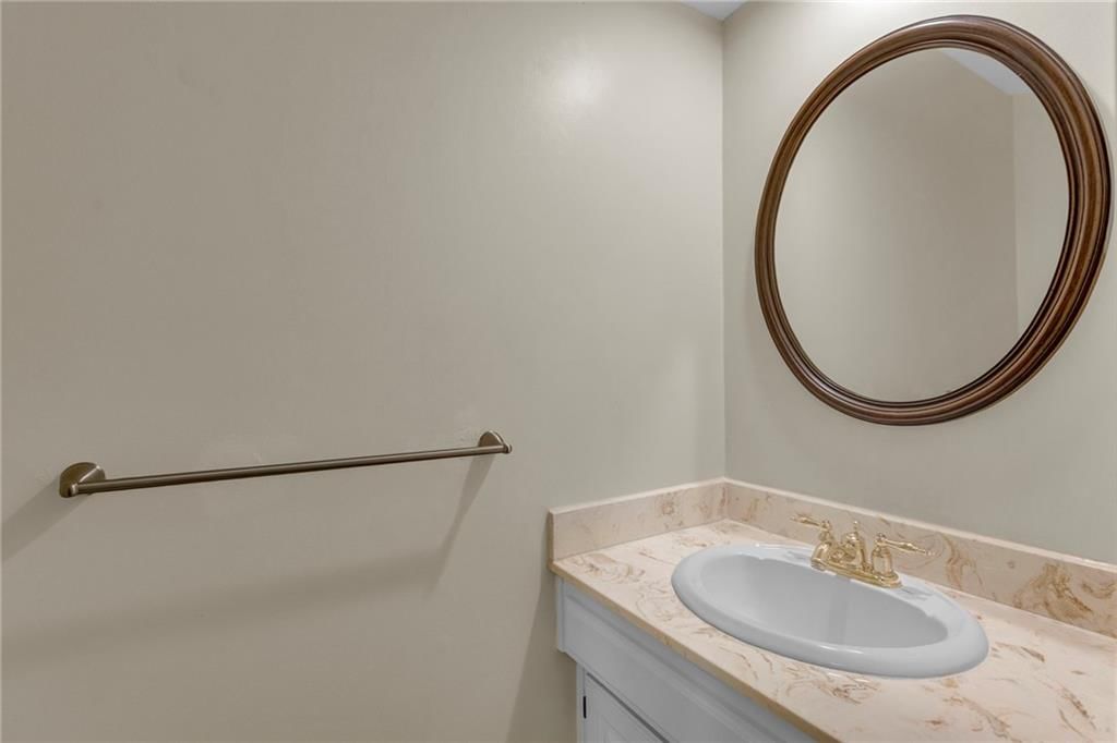 11409 W 106th Street — photo 35